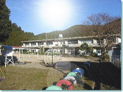 佐本中学校
